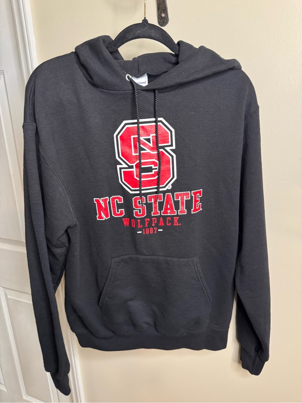 NC State Wolfpack Black Hoodie - Medium